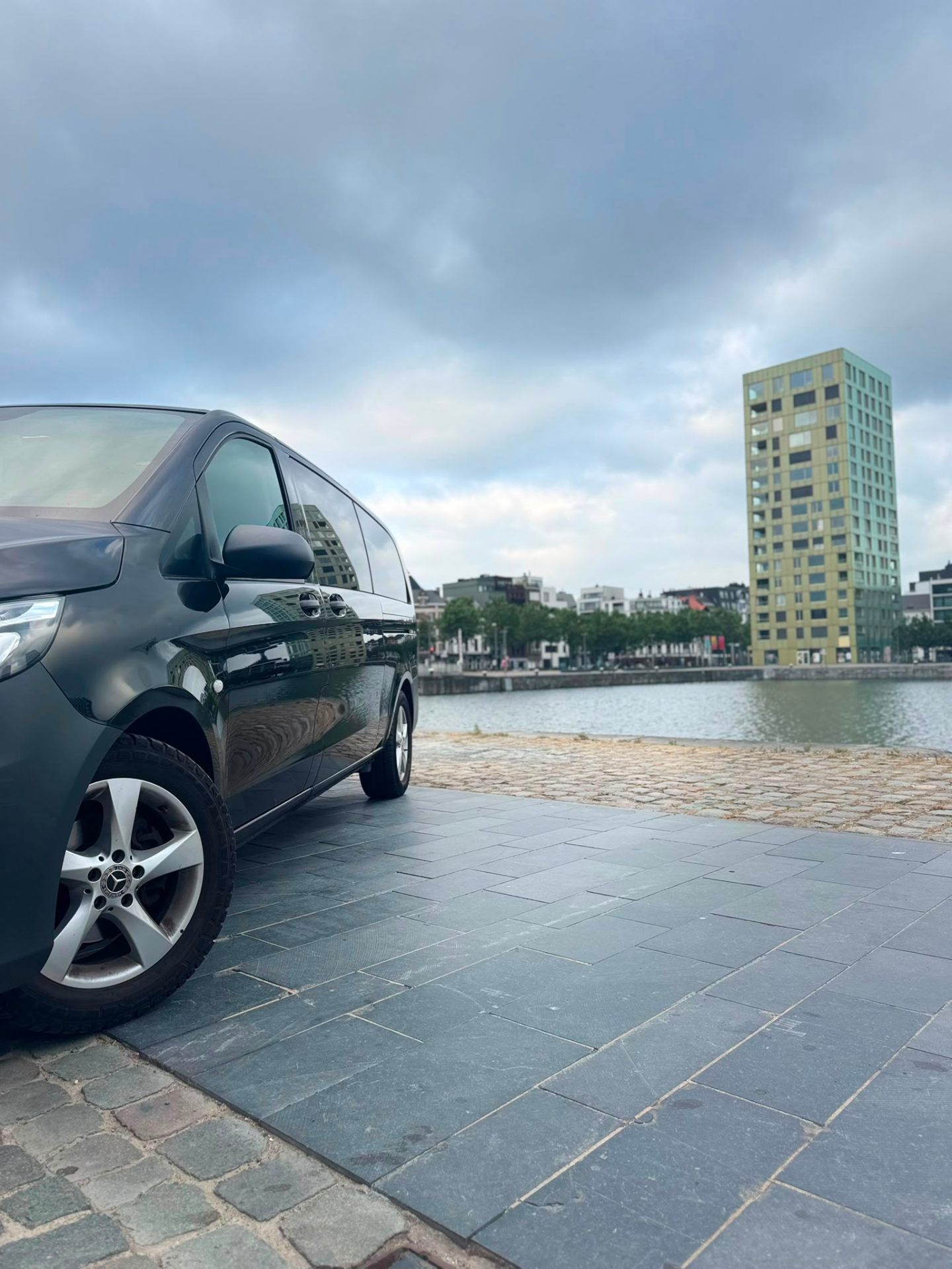 Mercedes-Benz Vito at the Antwerp waterfront